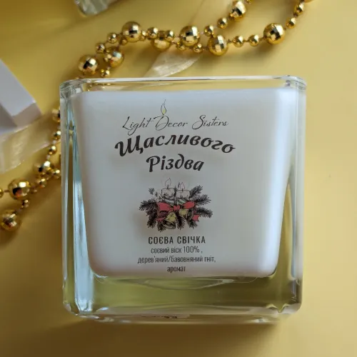 Свічка квадрат в скляному підсвічнику